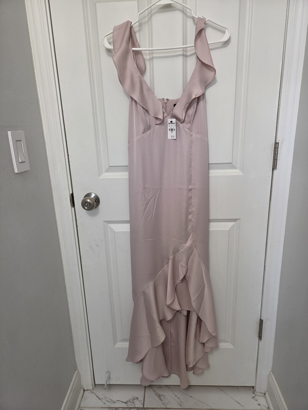 Express Dresses Womens Satin Ruffle Hi-LoMaxi Dress Color Pink Size XS